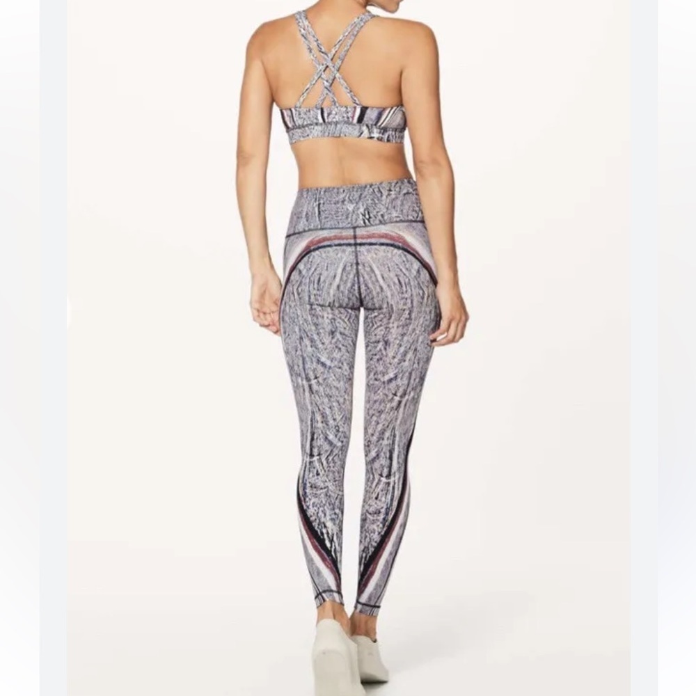 Lululemon wunder under Hi-rise tight nulux size 4